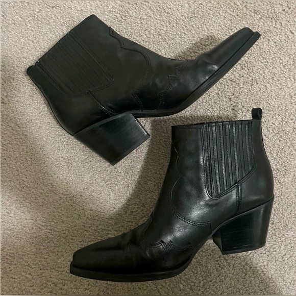 Sam Edelman Black Ankle Boots - Picture 3 of 7